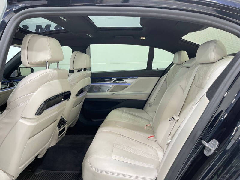 2021 BMW 7 Series 750i xDrive