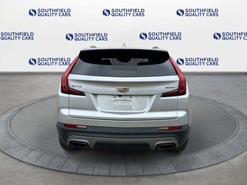 2020 Cadillac XT4 Premium Luxury