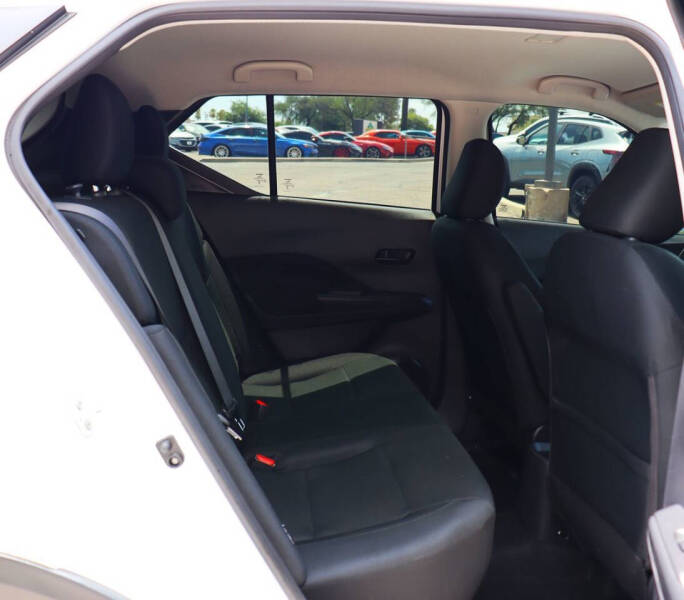 2024 Nissan Kicks S