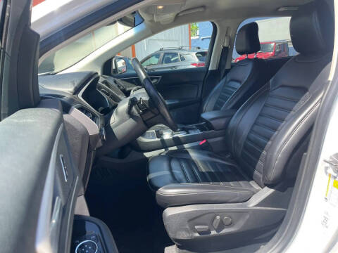 2020 Ford Edge