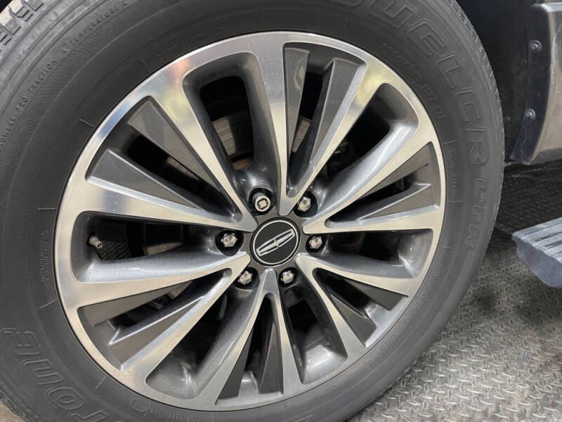 2016 Lincoln Navigator Select