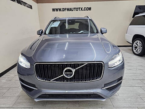 2016 Volvo XC90 T6 Momentum