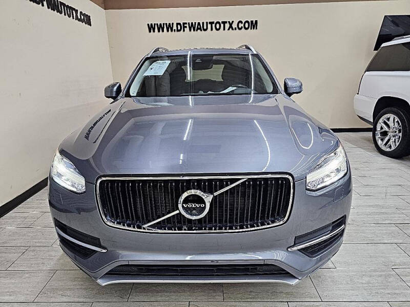 2016 Volvo XC90 T6 Momentum