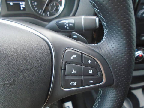 2023 Mercedes-Benz Metris Passenger