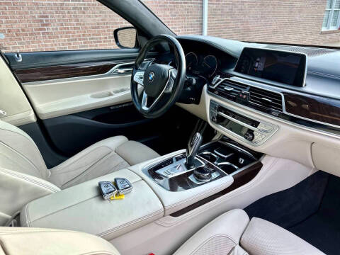 2017 BMW 7 Series 740i