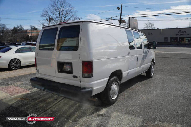 2009 Ford E-Series E-150