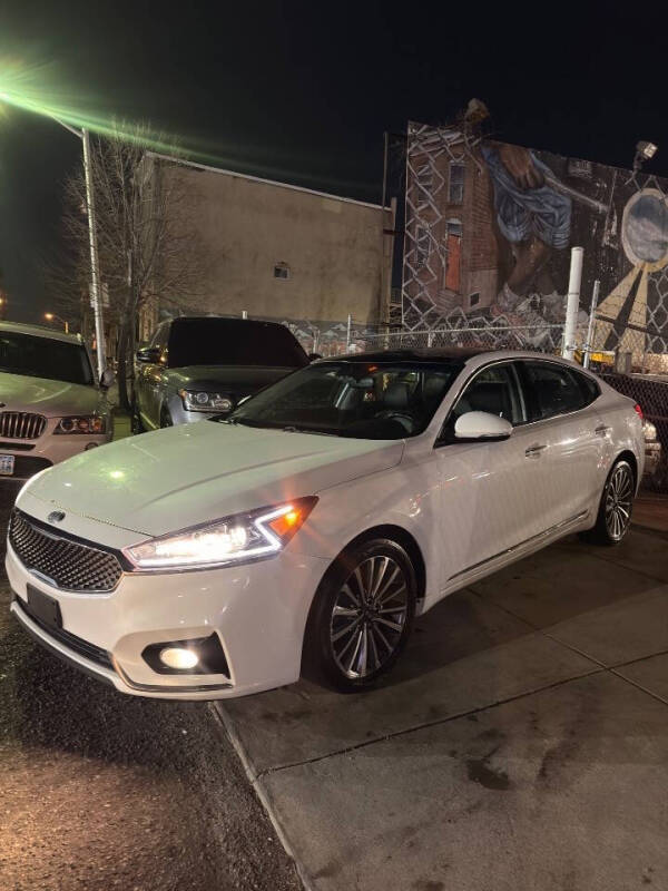 2017 Kia Cadenza Premium