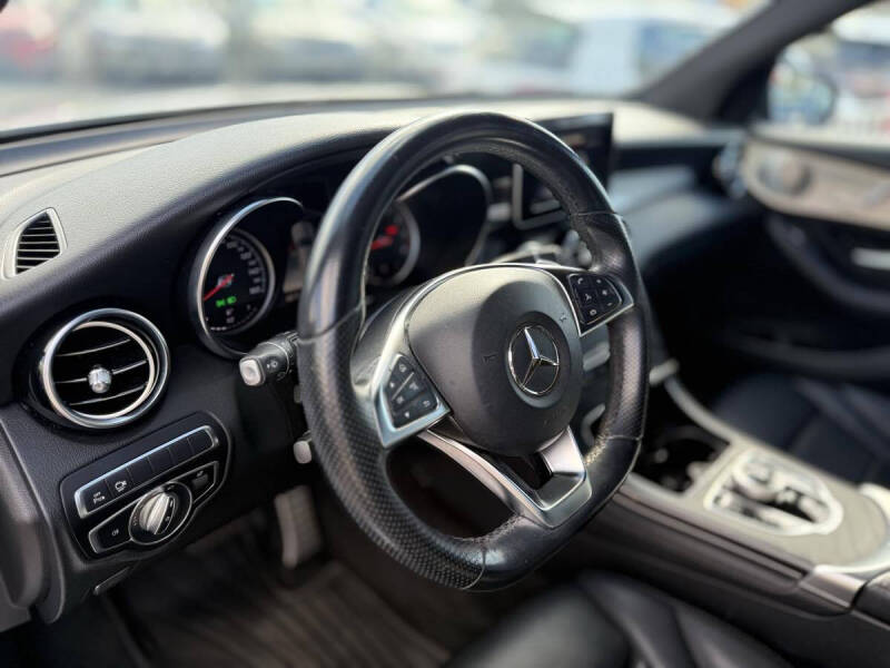 2019 Mercedes-Benz GLC GLC 300