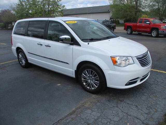 2014 Chrysler Town and Country