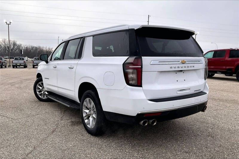 2023 Chevrolet Suburban Premier
