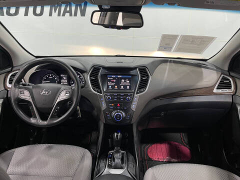 2017 Hyundai Santa Fe SE