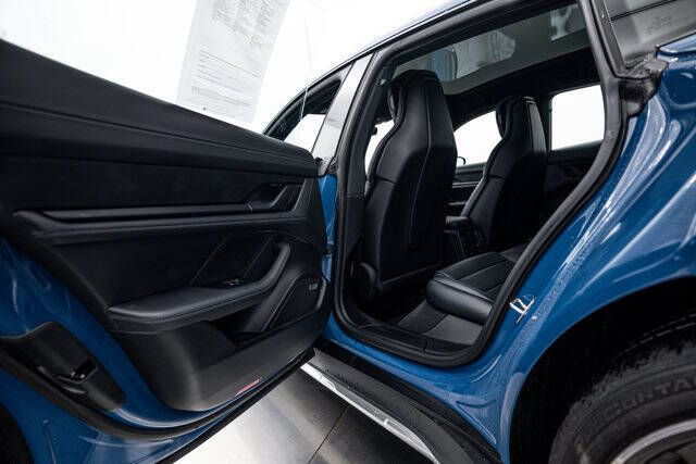 2024 Porsche Taycan 4 Cross Turismo