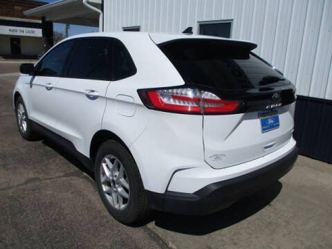 2022 Ford Edge SE