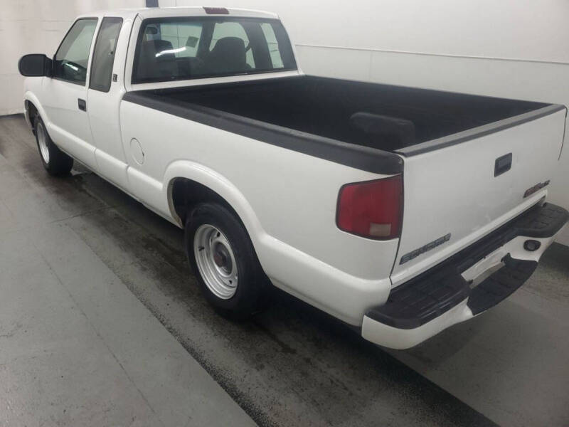 2001 GMC Sonoma SL