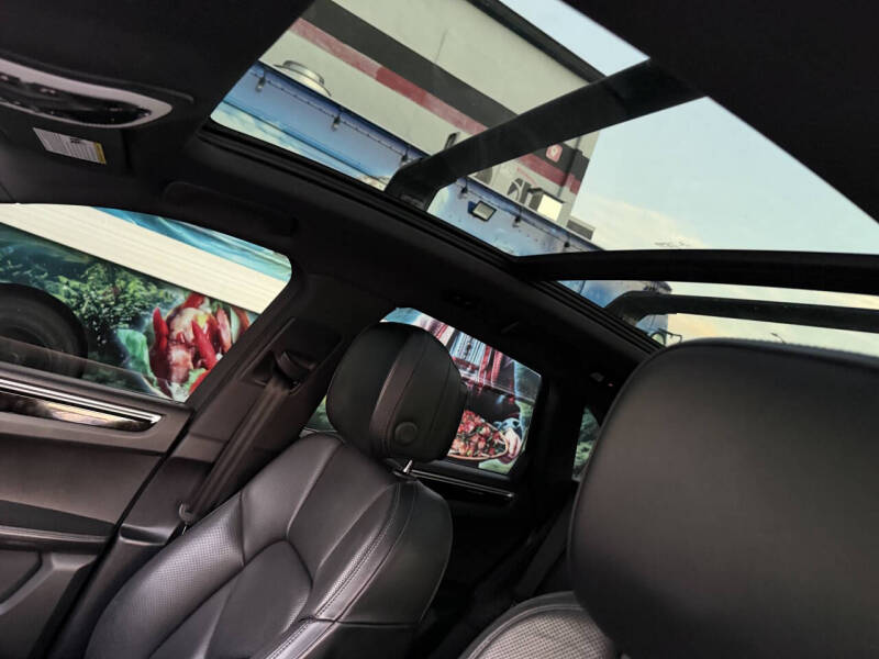 2018 Porsche Macan S