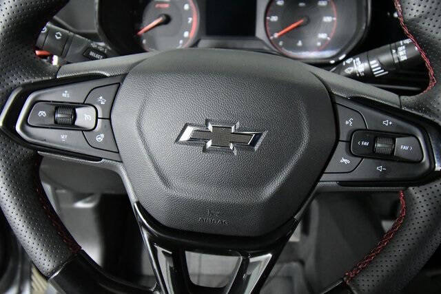 2025 Chevrolet Trax RS