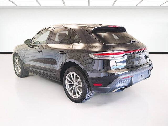 2022 Porsche Macan