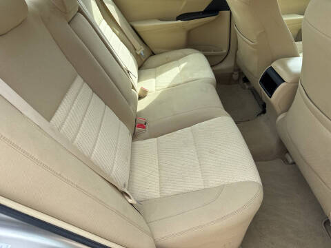 2017 Toyota Camry LE