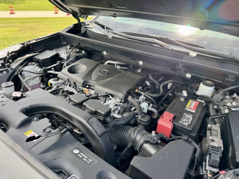 2020 Toyota RAV4 XLE - Photo 37