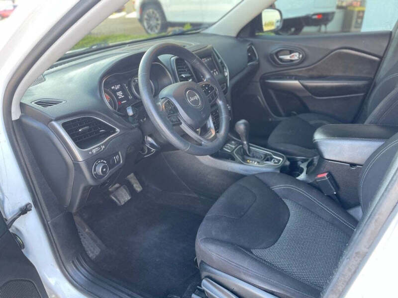 2019 Jeep Cherokee Latitude