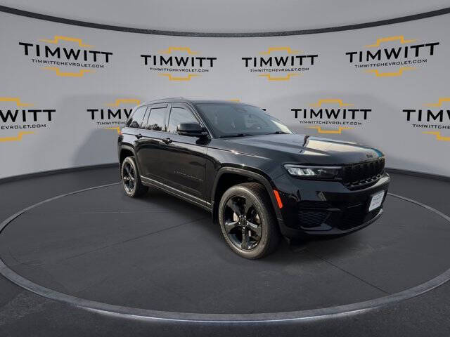 2022 Jeep Grand Cherokee Altitude