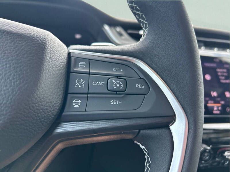 2026 Jeep Grand Cherokee Laredo