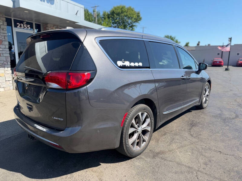 2017 Chrysler Pacifica Limited