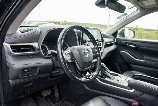 2021 Toyota Highlander XLE