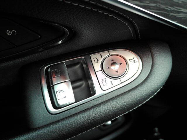 2022 Mercedes-Benz C-Class C 300