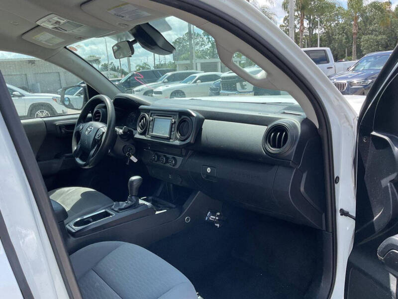 2019 Toyota Tacoma SR