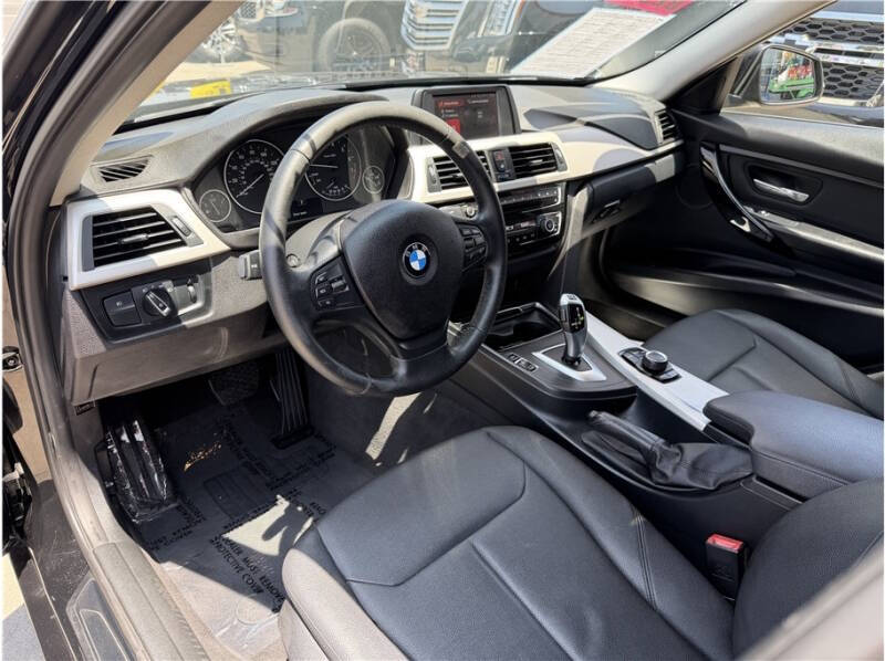 2018 BMW 3 Series 320i