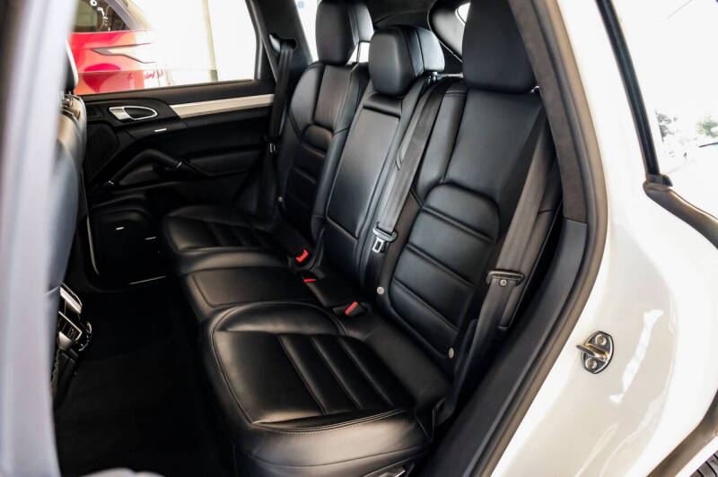 2015 Porsche Cayenne Turbo
