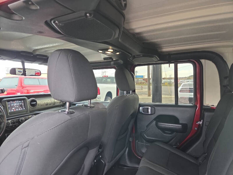 2021 Jeep Gladiator Willys Sport