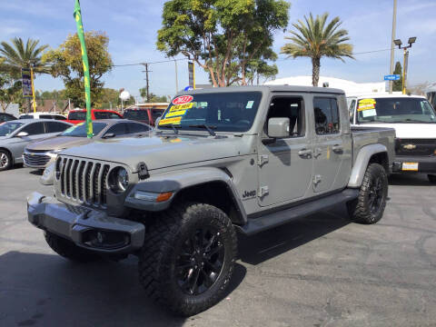 2023 Jeep Gladiator Overland