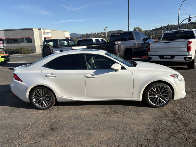 2016 Lexus IS 200t