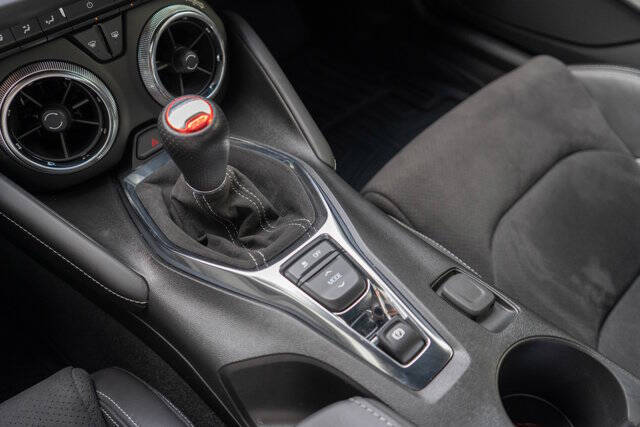 2022 Chevrolet Camaro 27
