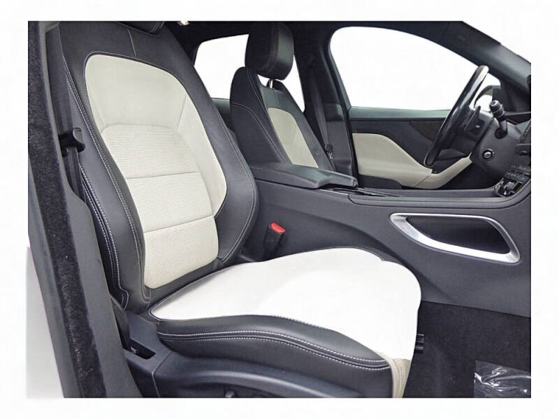 2017 Jaguar F-PACE 20d R-Sport