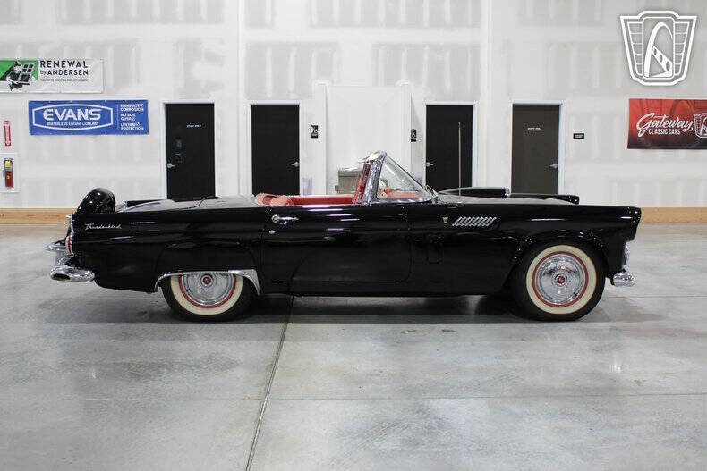 1956 Ford Thunderbird