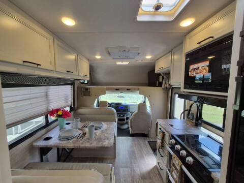 2023 Thor Motor Coach Chateau 22E