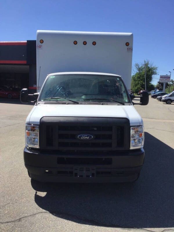 2024 Ford E-Series