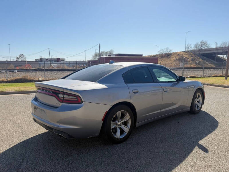 2017 Dodge Charger SXT