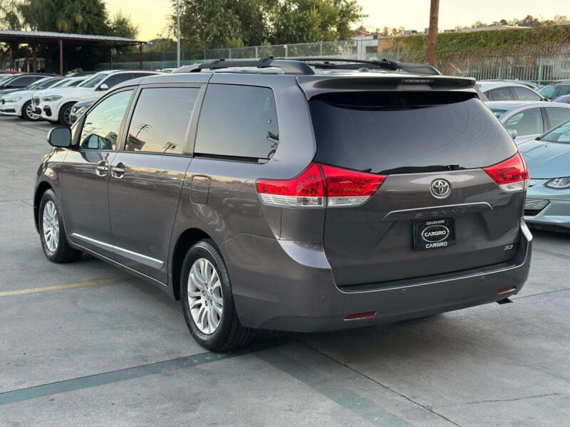 2013 Toyota Sienna