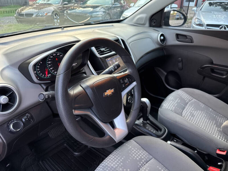 2020 Chevrolet Sonic LS