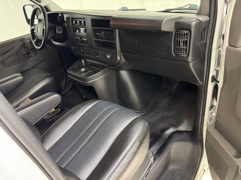 2016 Chevrolet Express 2500