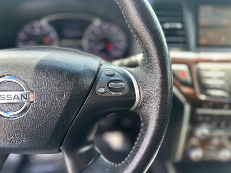 2013 Nissan Pathfinder SL