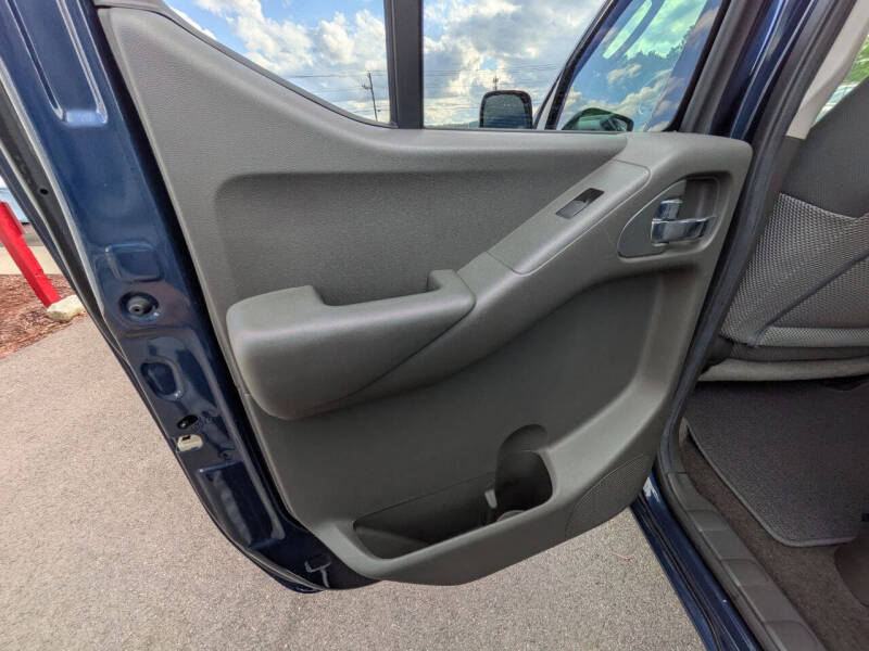 2011 Suzuki Equator Sport