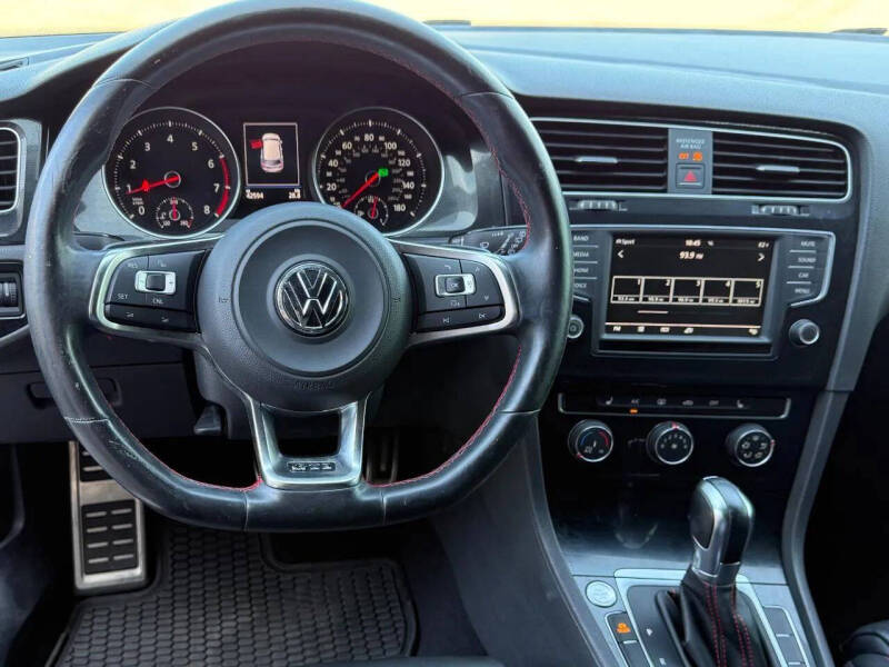 2016 Volkswagen Golf GTI