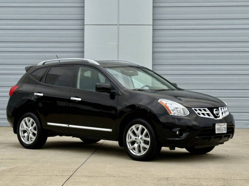 2013 Nissan Rogue SV w/SL Package