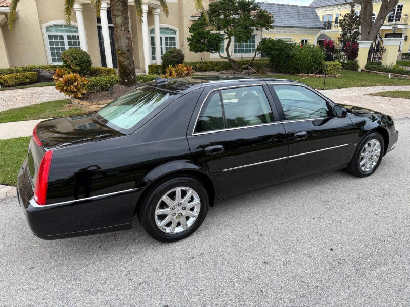 2010 Cadillac DTS Premium Collection