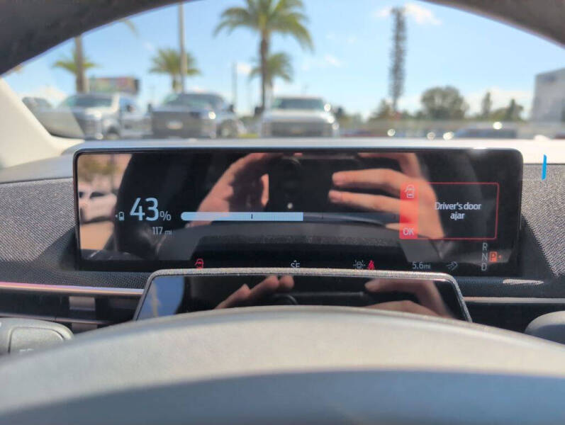 2025 Ford Mustang Mach-E Select